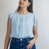 Blusa Madison (celeste)
