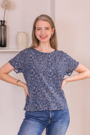 Blusa Eva (estampado flores azul)
