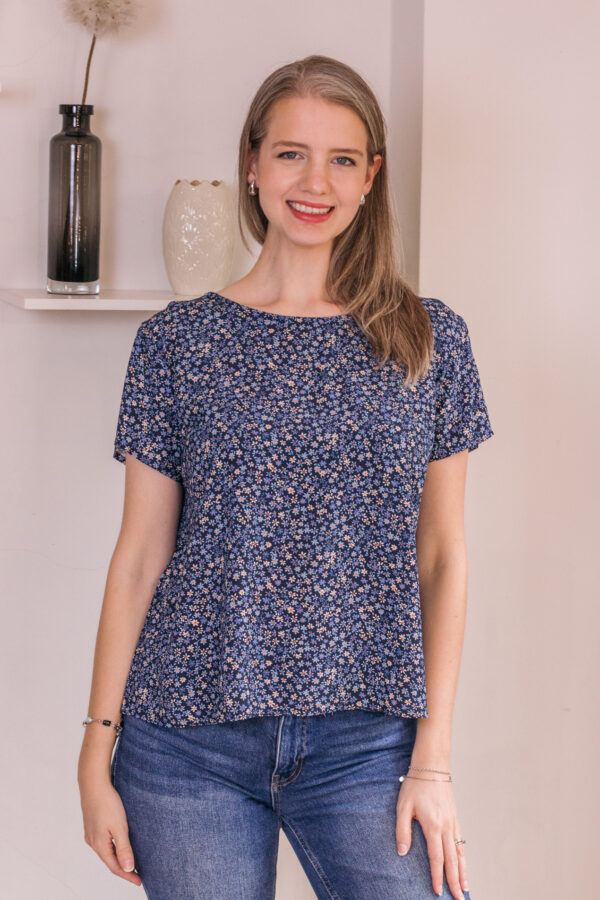 Blusa Eva (estampado flores azul)