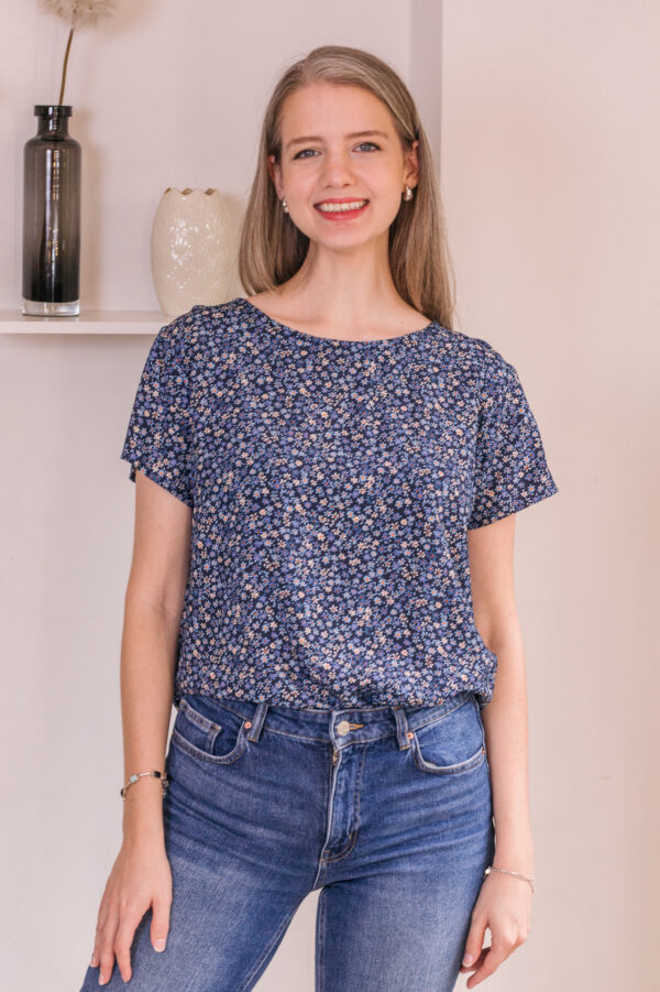 Blusa Eva (estampado flores azul)