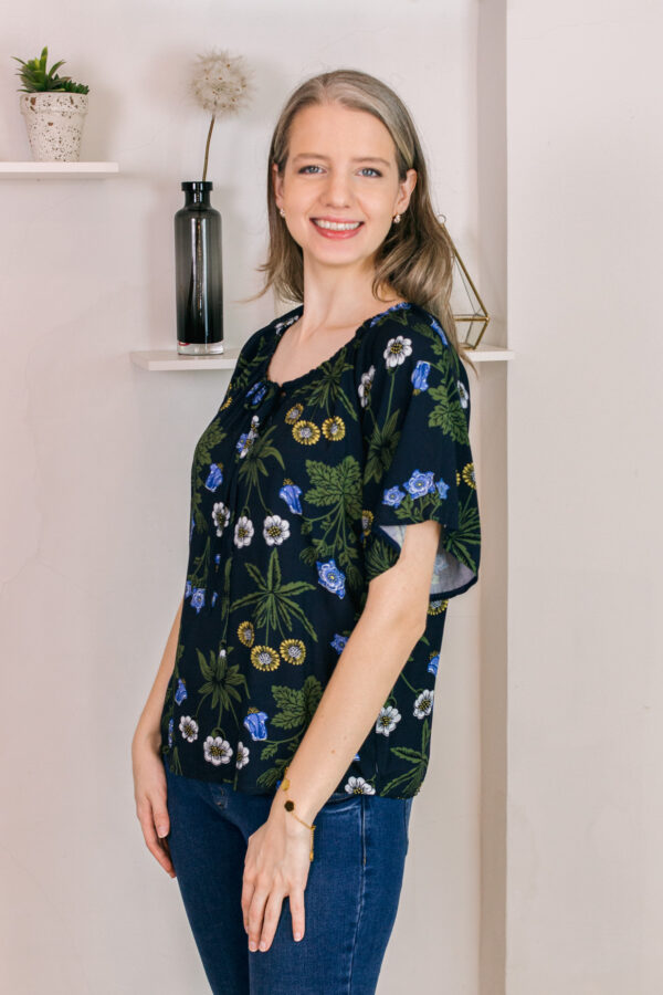 Blusa Astrid (estampado azul marino)