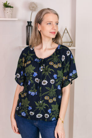 IMG_0104 Blusa Astrid (estampado azul marino)